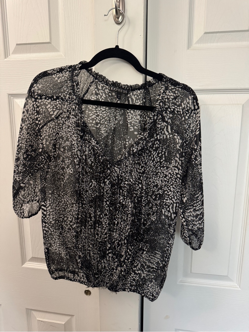 Express Sheer Black&  White Animal Print V-Neck Work Blouse